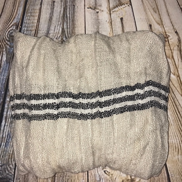 J. CREW SCARF - Picture 8 of 8